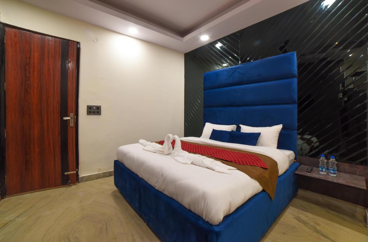 Hotel The Twenties Kamla Nagar Nuova Delhi Esterno foto