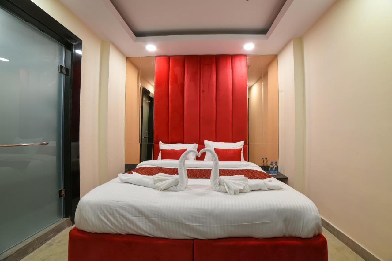 Hotel The Twenties Kamla Nagar Nuova Delhi Esterno foto