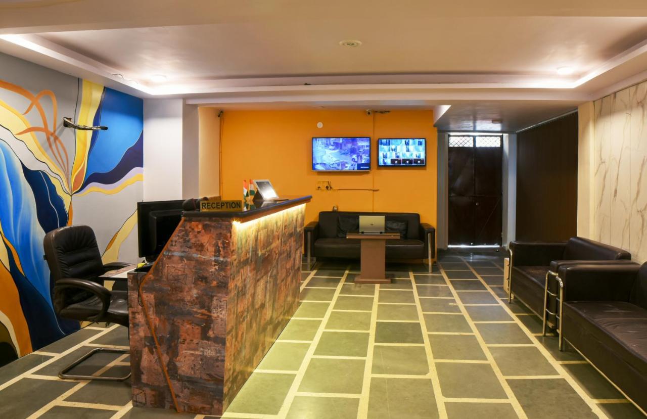 Hotel The Twenties Kamla Nagar Nuova Delhi Esterno foto