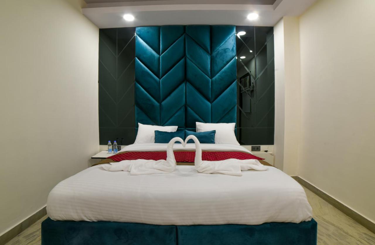 Hotel The Twenties Kamla Nagar Nuova Delhi Esterno foto